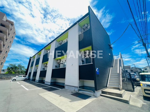 modern palazzo諫早グランMの外観