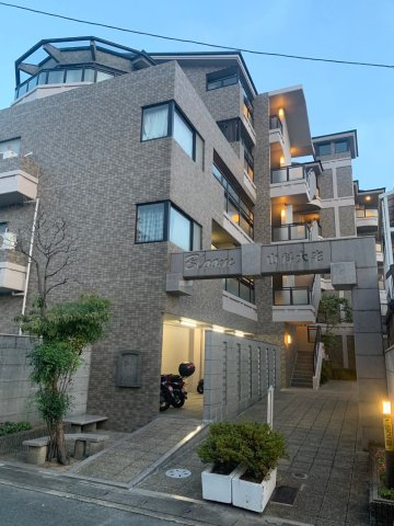 ブルーム山科大宅の外観