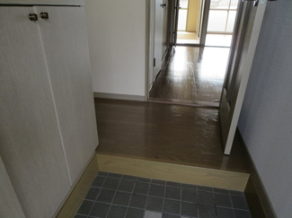 【玄関】