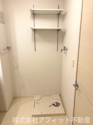 【その他】 | フェリーチェ B棟 | 室内洗濯機置き場