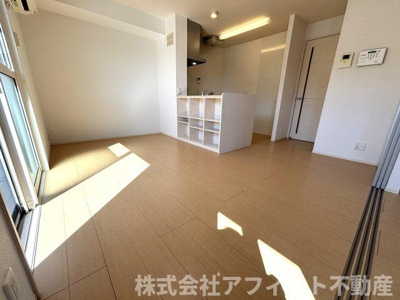 【居間・リビング】 | フェリーチェ B棟 | LDK10.7帖