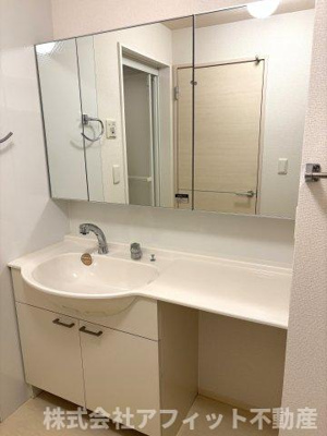 【洗面所】 | フェリーチェ B棟 | 洗髪洗面化粧台