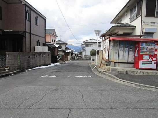 【前面道路含む現地写真】