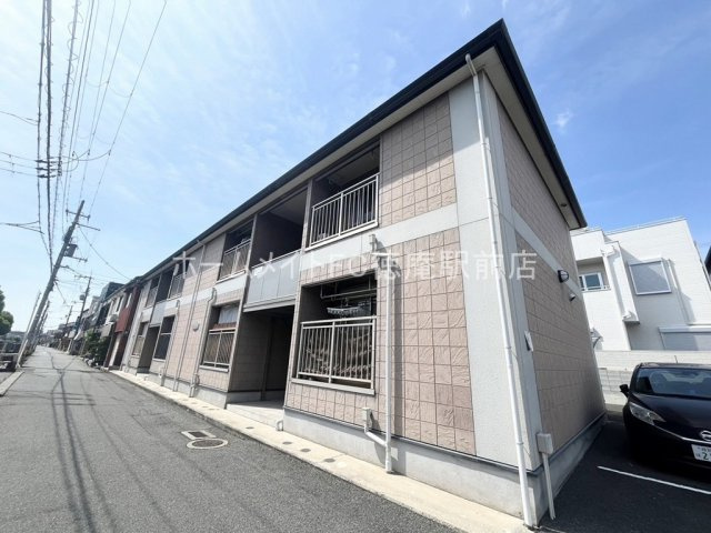 東大阪市中鴻池町３丁目のアパートの外観