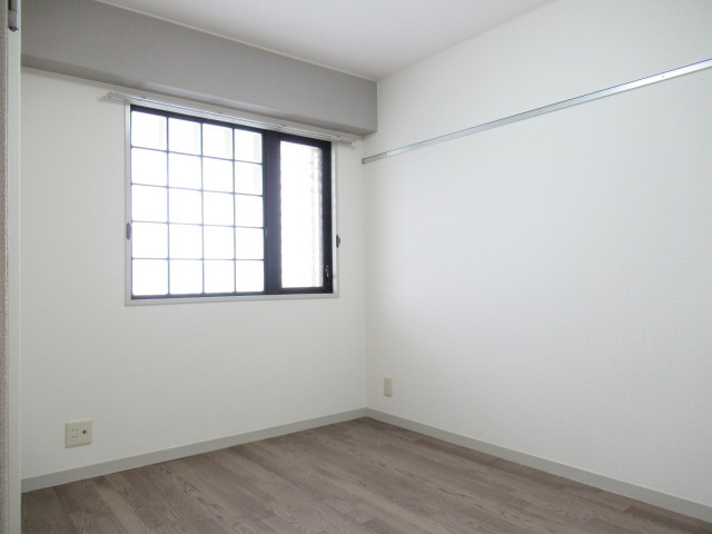 ガーデンハイツ桃山台弐番館の子供部屋