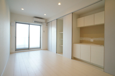 川口市芝富士２丁目の賃貸マンションの居間・リビング|別号室の参考写真です。