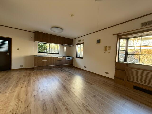 境木町 戸建ての居間・リビング