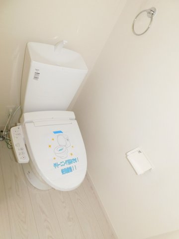 名古屋市北区北久手町の新築一戸建のトイレ|◇トイレ◇　　１・２階　シャワートイレ　節水タイプ　