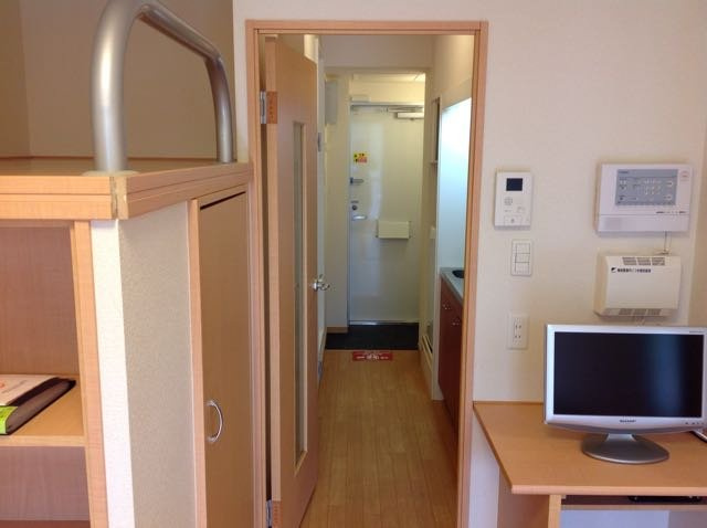 レオパレスＣｏｍｏ小山の玄関|きれいな玄関です