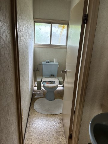 八代市田中東町中古戸建のトイレ