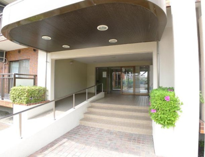 【エントランス】 | ドエルリバーサイド大島 | 建物の内部です