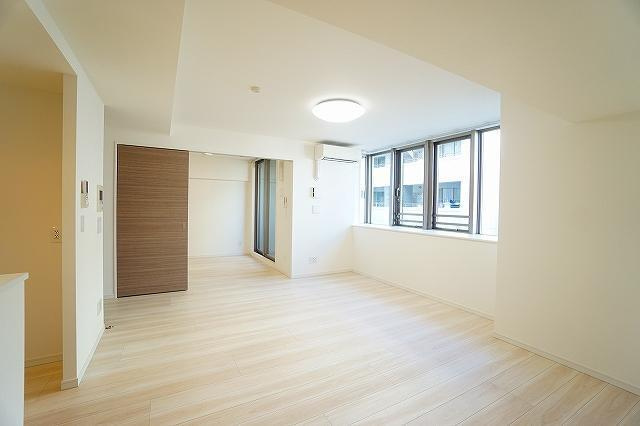 千代田区東神田１丁目の賃貸マンションの居間・リビング|同タイプ参照