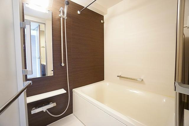 千代田区東神田１丁目の賃貸マンションの浴室|同タイプ参照