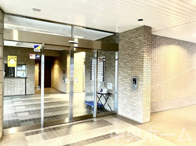 【防犯設備】 | リバーウエストB館 | 【オートロック】オートロックシステムでセキュリティ充実。当たり前ですが、安全で安心して暮らすのって大事ですよね。お探しのご条件でオートロック付きの物件を探す方も多いですがやはりセキュリティは大事です。