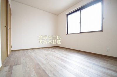 【洋室】 | チャコールハイツA棟 | 明るいお部屋