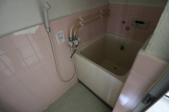 垂水ハイツの浴室