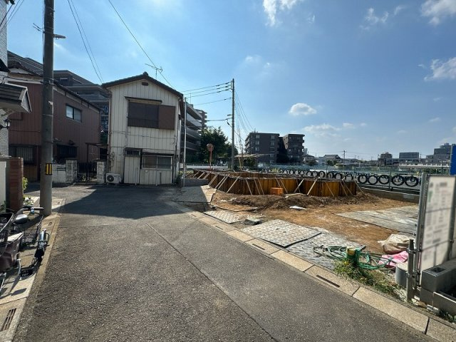 【前面道路含む現地写真】 | 富士見市上沢3丁目　新築一戸建住宅　全1棟　(ふじみ野店) | 第一種低層住居専用地域の穏やか住環境です。
周辺環境も併せてご案内させていただきます！