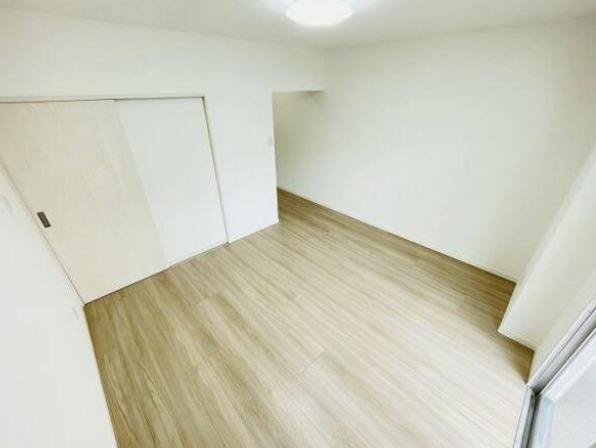 大蔵マンション南博多の洋室