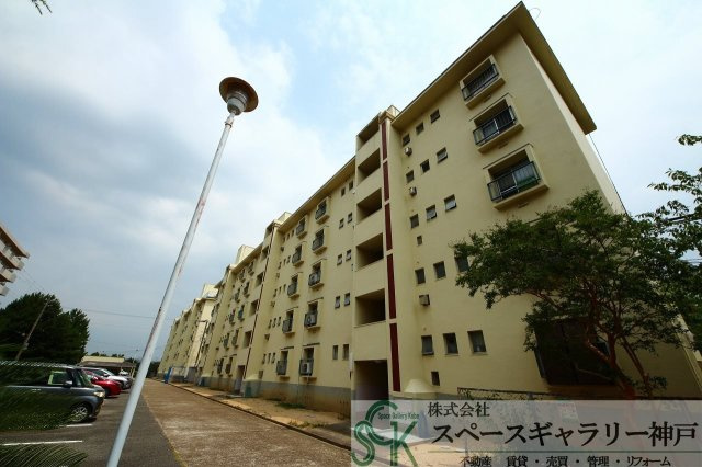 明舞第一団地3号棟の外観