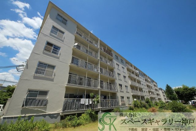 神陵台東住宅50号棟の外観パース
