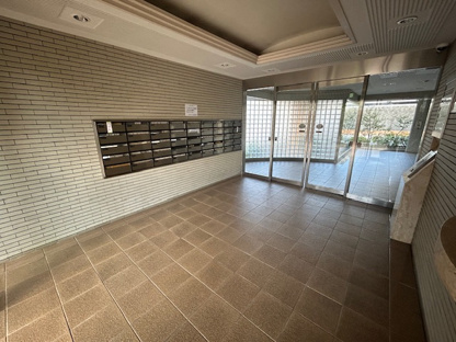 【エントランス】ダイアパレス温品 