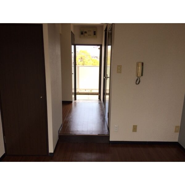 アコリエンテ道徳の玄関