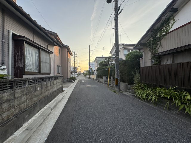 中央区女池3丁目　土地の前面道路含む現地写真