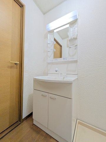 ラ・セジュール Ｂの独立洗面台