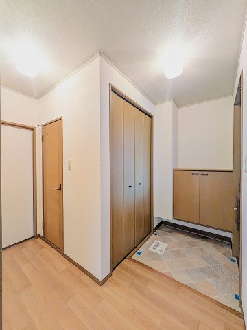 ラ・セジュール Ｂの玄関