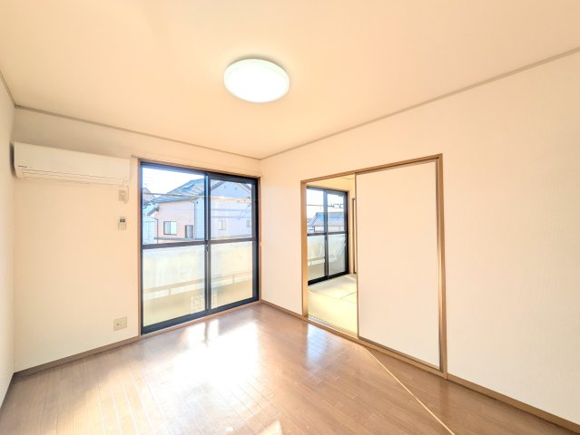 ラ・セジュール Ｂの居間・リビング