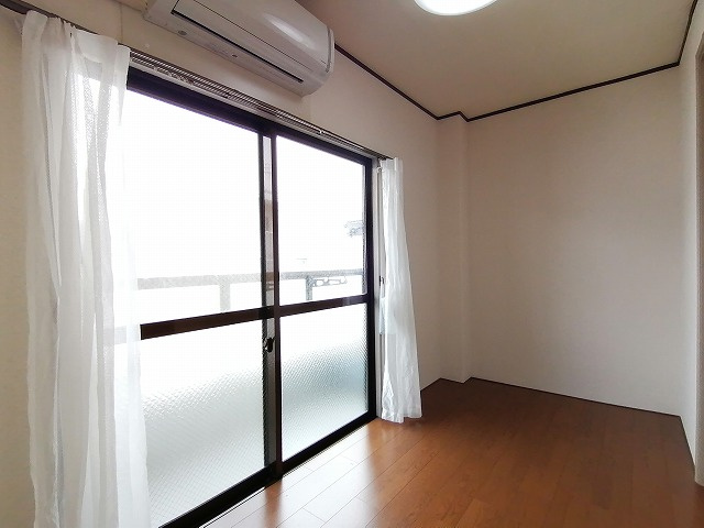 神戸市須磨区平田町５丁目の賃貸マンションの内装|洋室