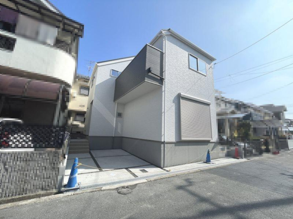 招提南町1丁目　新築一戸建ての外観|新しい生活にいかがでしょうか？外観はお住まいの顔になります。こだわりたいポイントですね。外壁塗装や屋根塗装のご相談も承っております。
■現地内覧・資金計画相談・住宅ローン相談もお問合せ受付中■