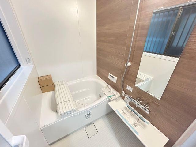 【浴室】 | 高知市大津乙　リフォーム済　中古住宅 | バスルーム新品　追い炊き＆浴室暖房乾燥機