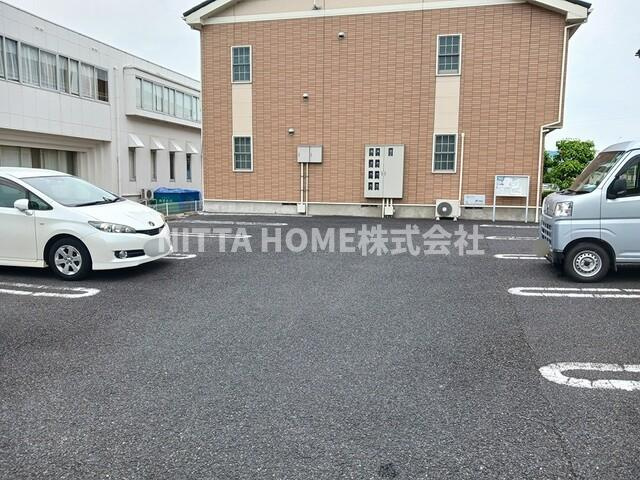 アバンツァートの駐車場|敷地内に駐車場も完備★