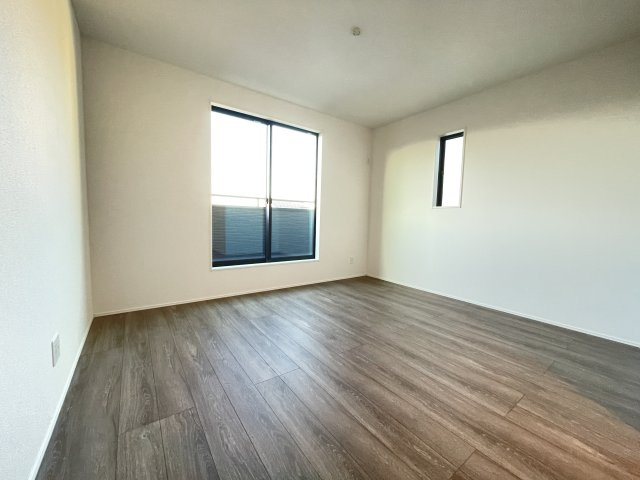 新築戸建・建売　大泉市寄木戸7期　GRAFARE　全5棟の洋室