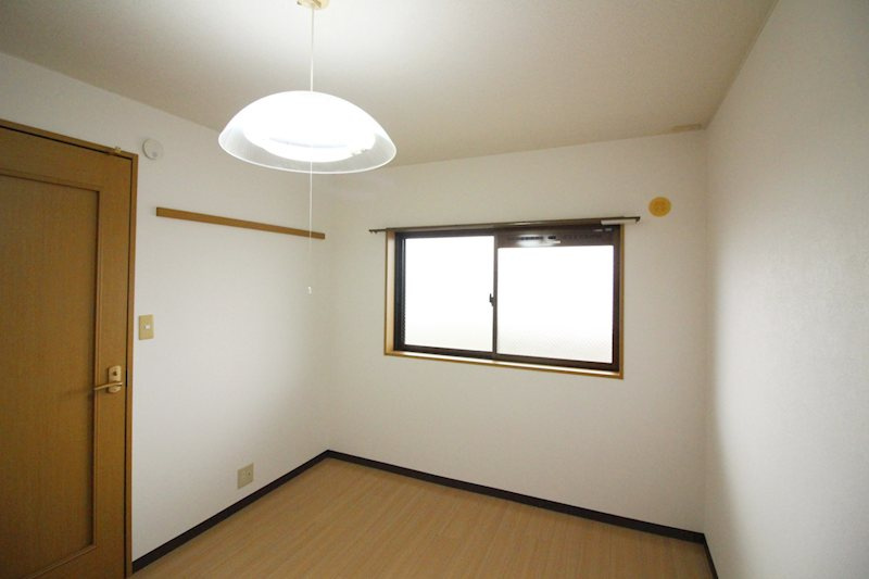 メゾンＤｅｎｂｅｉ　αの洋室