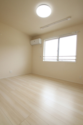 【寝室】 | ホームバリー湯野 | 洋室6.1帖