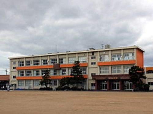 ヴィラ・ガ－デン　Ｇの周辺|大関小学校まで2600m