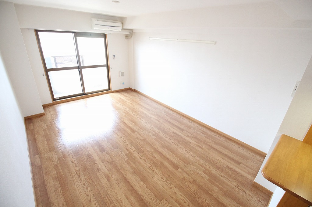 コン・タント・アモーレの居間・リビング|※お部屋により仕様が異なる可能性があります。