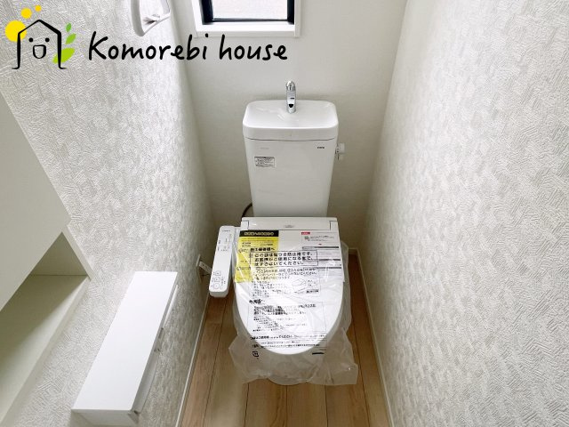 上尾市大谷本郷　第7　新築一戸建て　クレイドルガーデン　04のトイレ|落ち着いた色調のトイレです