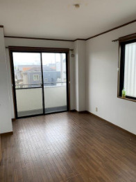 ジュネス住吉の洋室