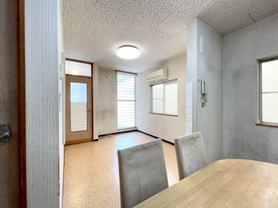 【居間・リビング】 | 高槻市津之江北町　中古戸建