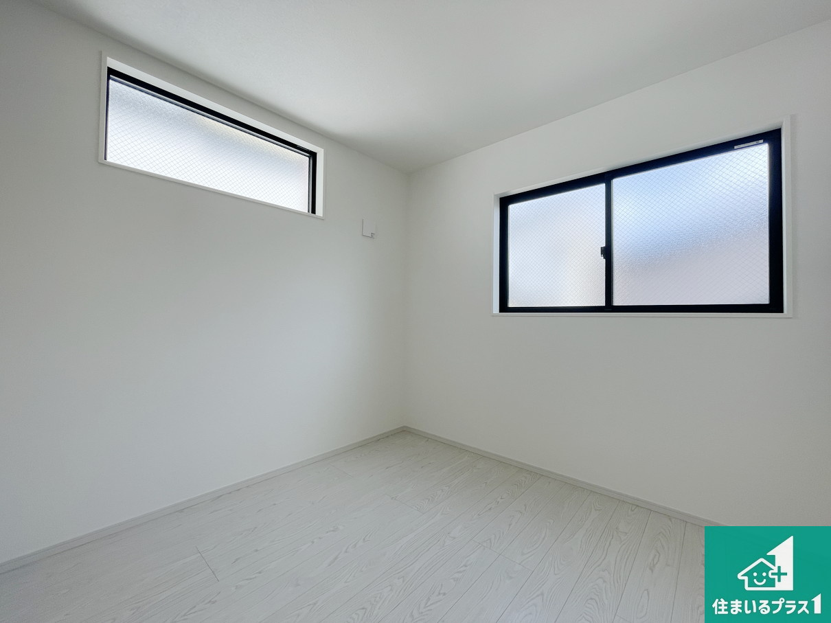 門真市舟田町　第2期　新築一戸建ての洋室|シンプルな洋室は、自分好みのインテリアが楽しめます♪ご家族とインテリアや家具を選びに行くのは新築購入時の醍醐味の一つです。ぜひお楽しみください♪