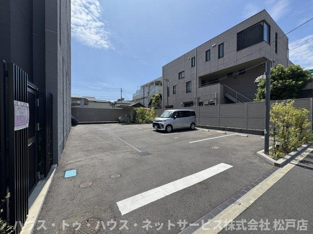 S-RESIDENCE松戸beneの駐車場