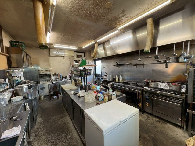 石原ビルの内装