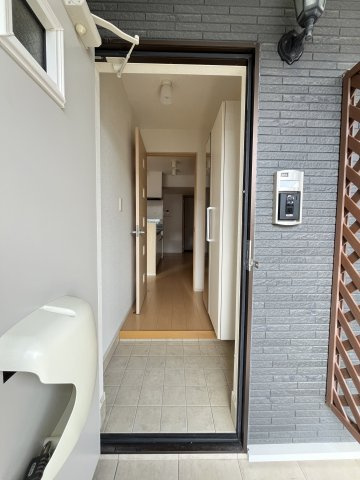 スマイルハウス　Ｂの玄関