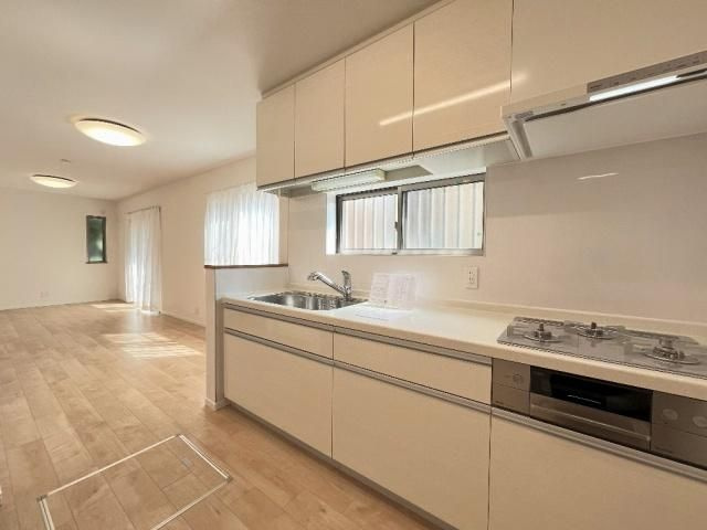 三鷹市牟礼７丁目の中古一戸建のキッチン