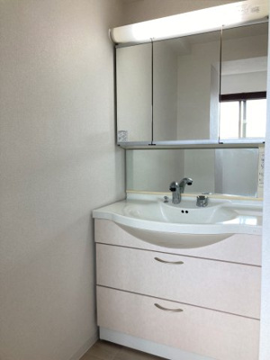 【洗面所】 | エスペロー平和台 | 脱衣スペースもあります