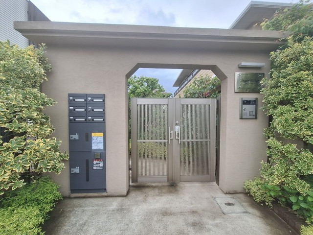 ｌ'ｏｕｅｓｔ　ｖｉｌｌａｇｅ　ルウェストヴィラージュのロビー|★エントランス★