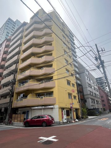 パレドール新宿の外観